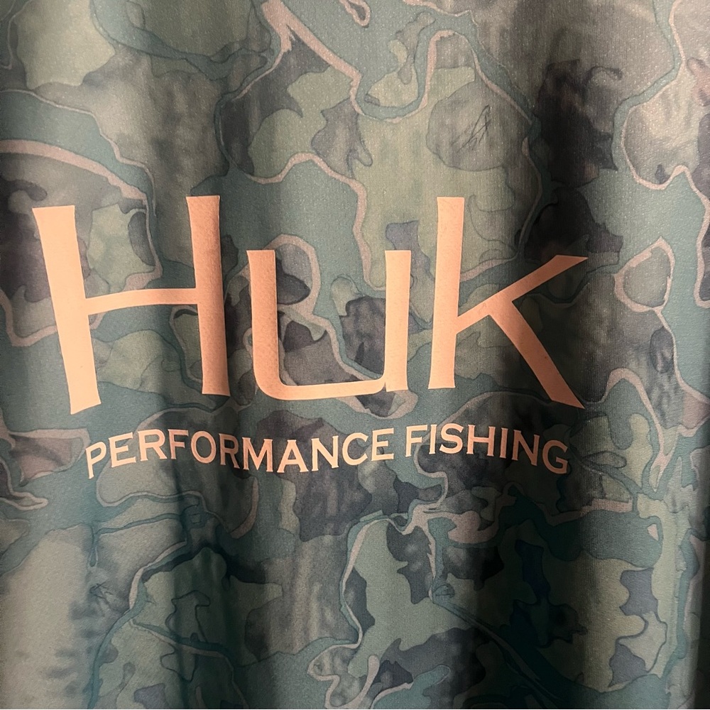 HUK Performance Men XL Long Sleeve Light Blue Graphic Print Fishing Shirt UPF - Picture 2 of 10
